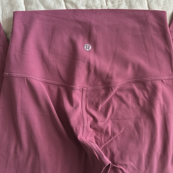 EUC Lululemon Align Leggings 28” - plumful size 6 - Picture 3 of 4